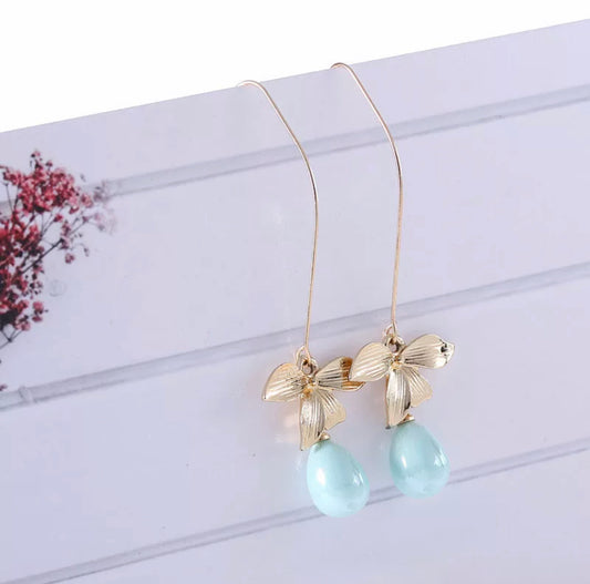 Delicate teardrop light blue stone trendy golden statement earrings