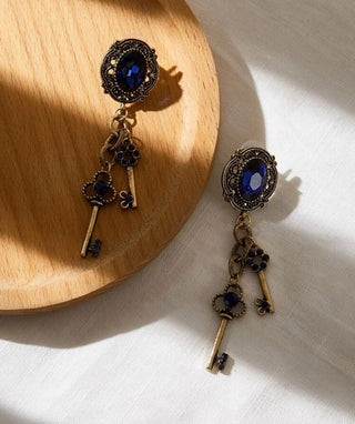 Blue sapphire inspired key decor drop earrings