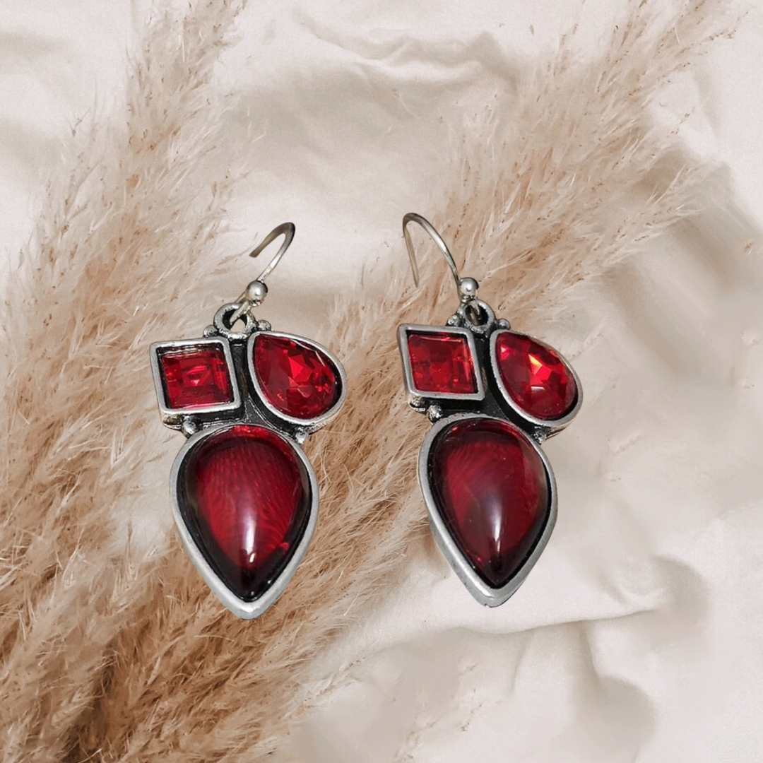 Red gemstone decor dangle earrings