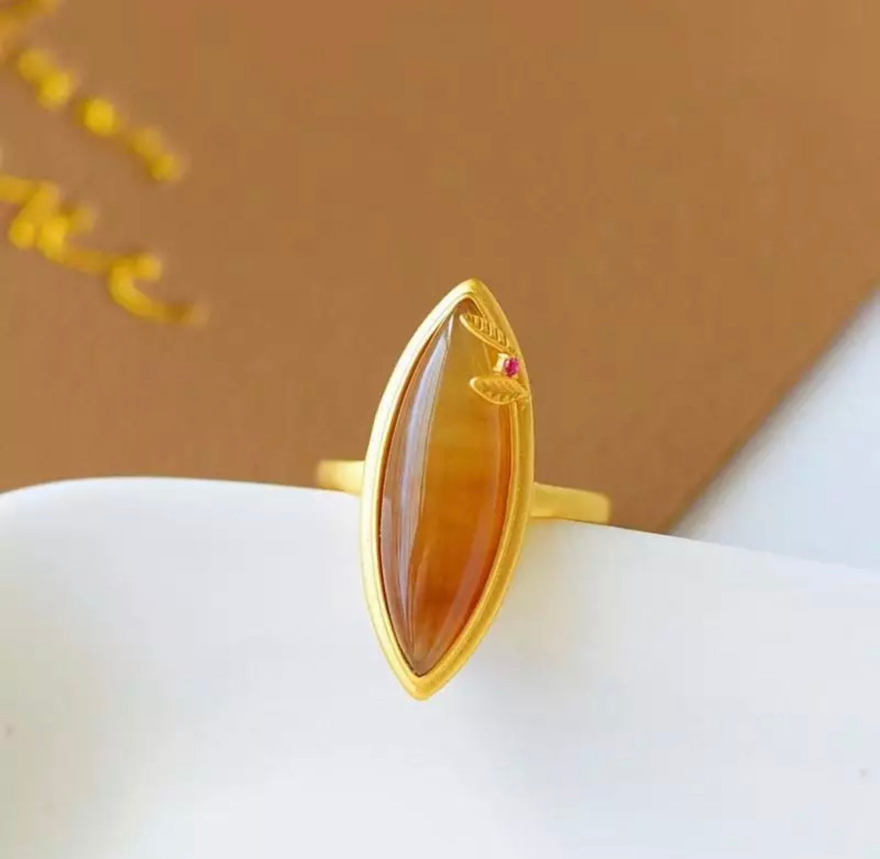 Natural Hotan Sugar Jade Horse Eye Atmospheric  adjustable size ring