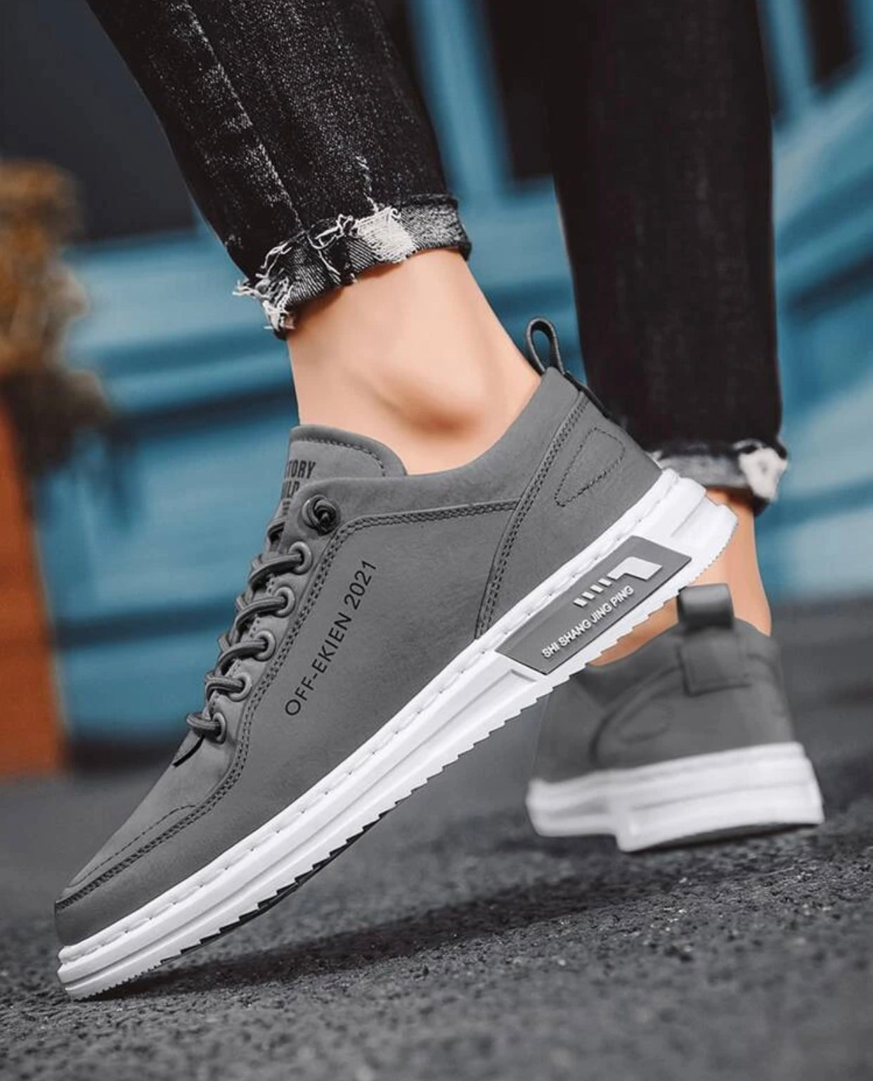 Grey men’s letter graphic skate shoes