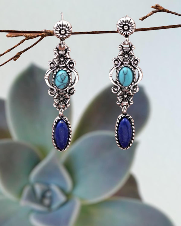 Oval decor drop earrings