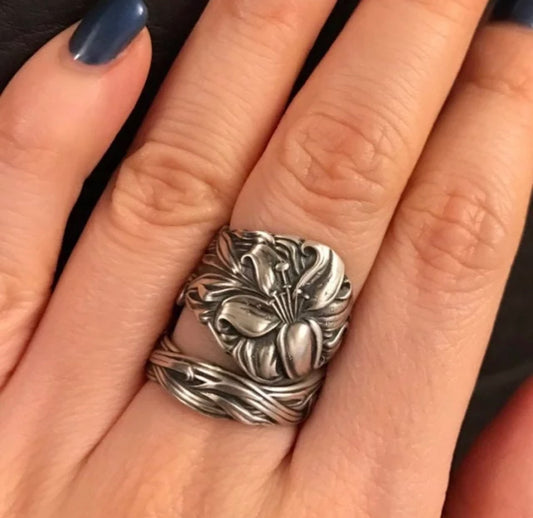 Spoon Ring, Tiger Lily Ring. Size 8