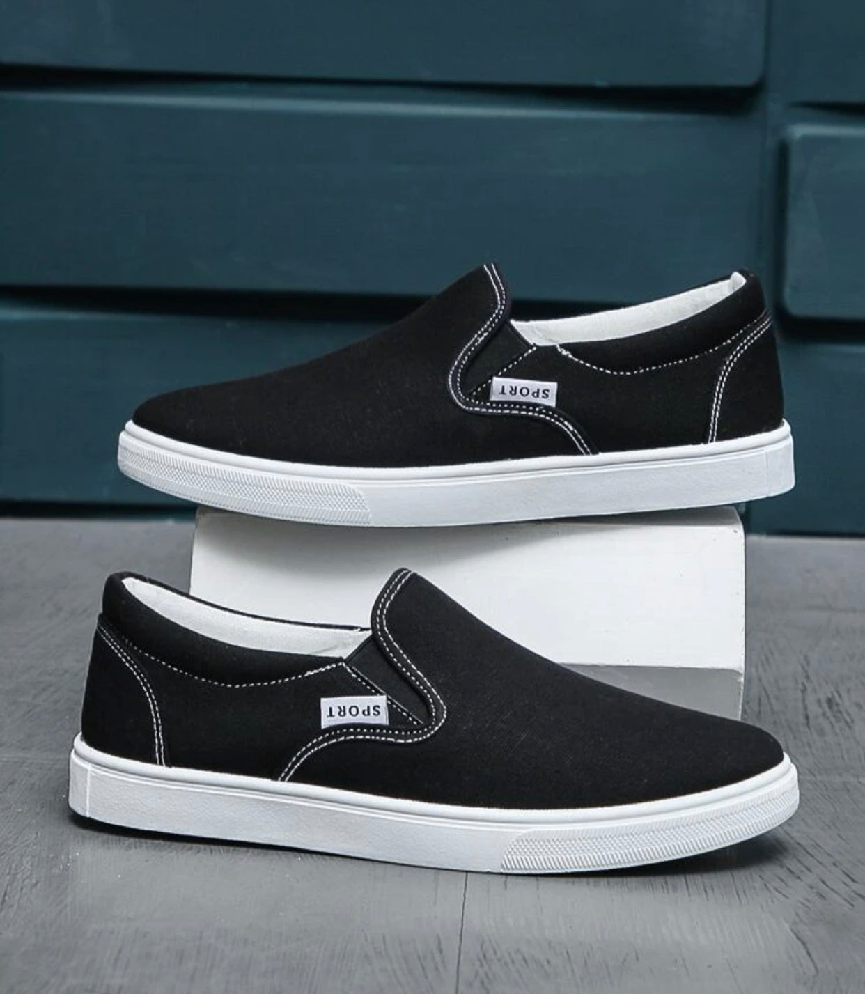 Men’s letter patch canvas shoes