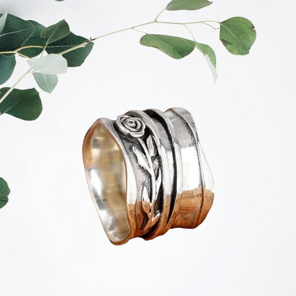Vintage Silver Color Hand Carved Flower Ring. Size 9.