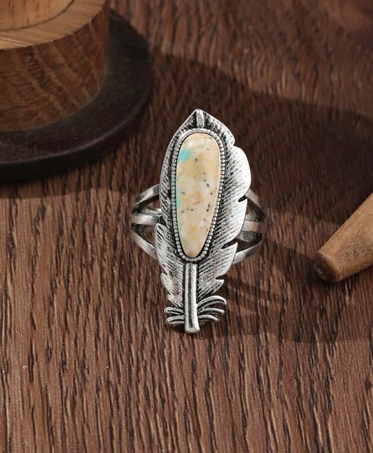 Feather decor ring. Sizes 6-10
