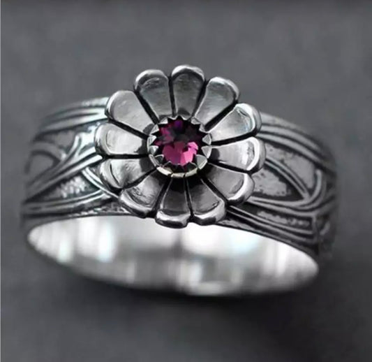 Fashion Retro Ring Set with Red Crystal Ring for Women