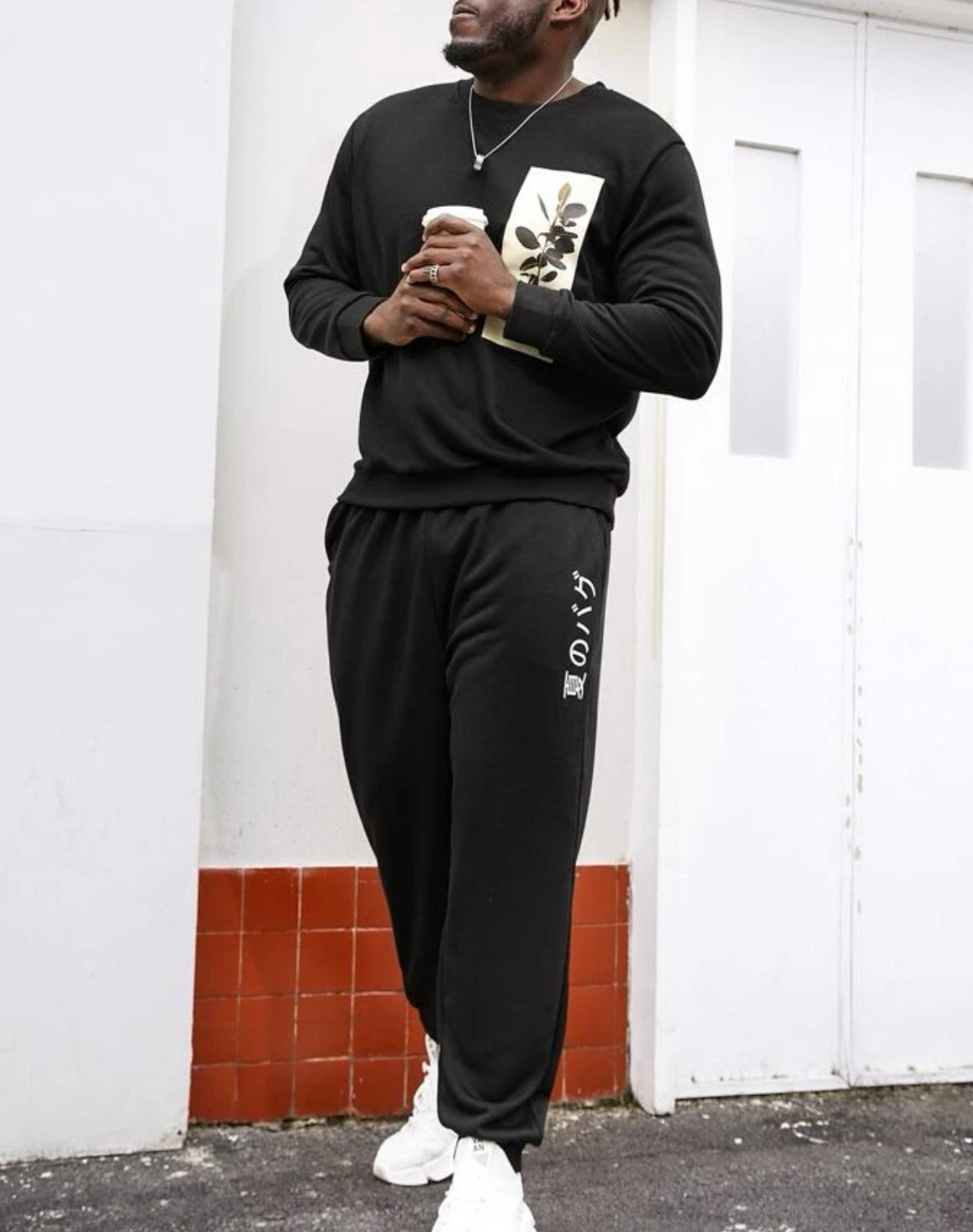 Extended sizes men plant print pullover & Japanese letter graphic drawstring waist sweatpants