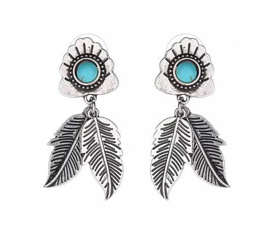 Vintage Carved Leaf Statement Stud Earrings For Women