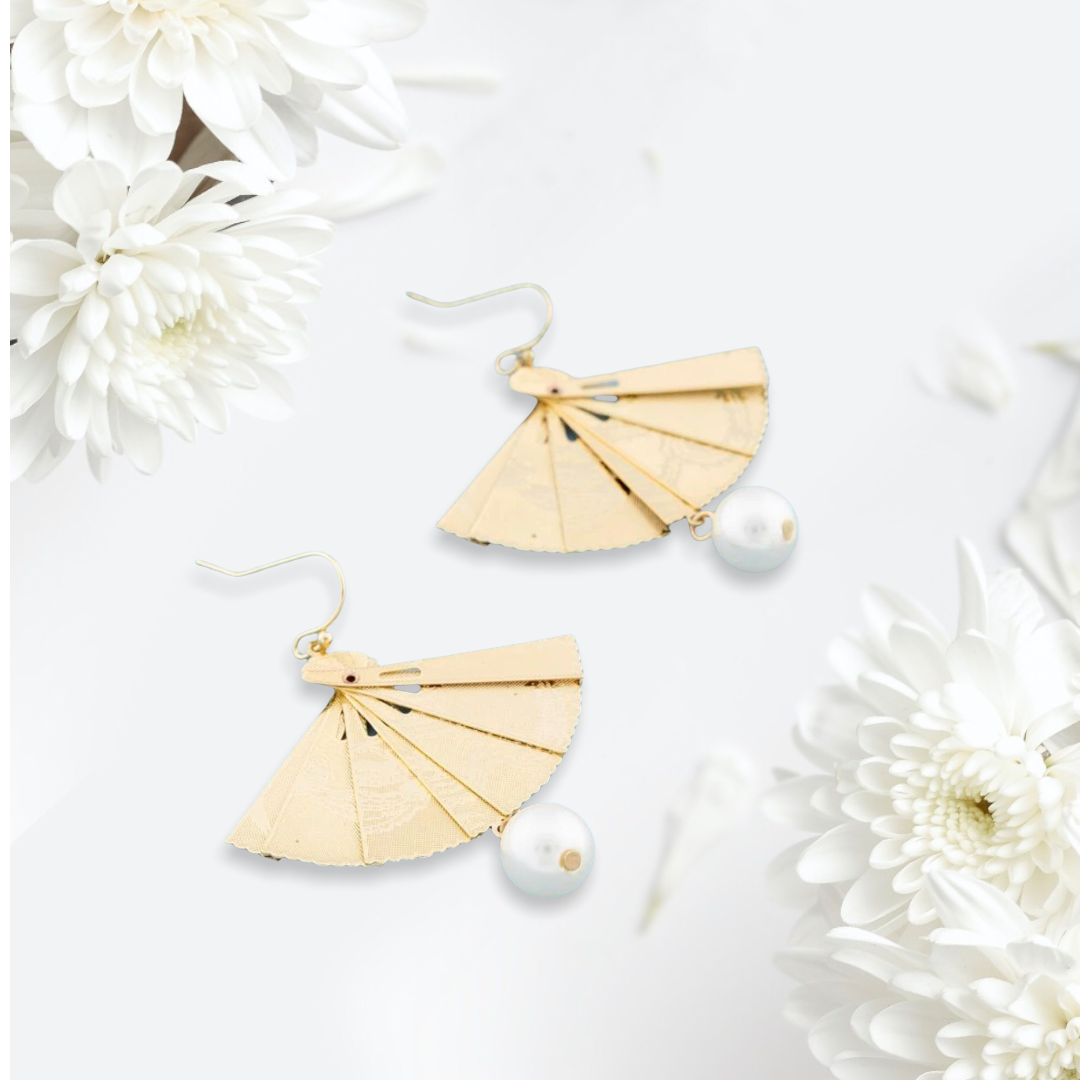 Faux pearl & folding fan dangle earrings