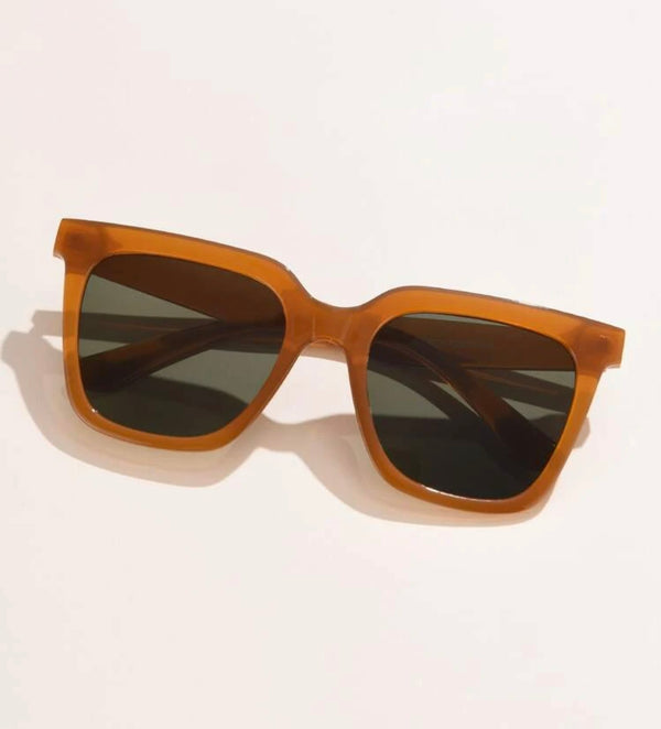Simple sunglasses - Christina’s unique boutique LLC