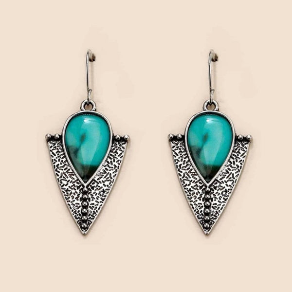 Beautiful vintage inspired dangle earrings