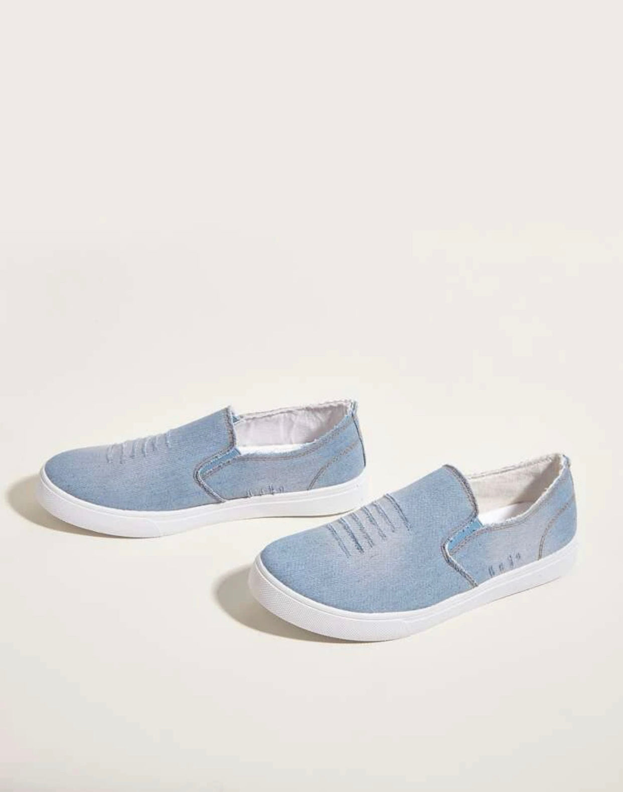 Men’s canvas ripped slip on sneakers