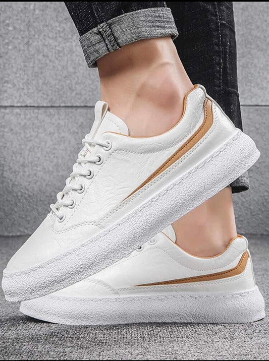 Men’s white and beige textured lace-up front skate shoes