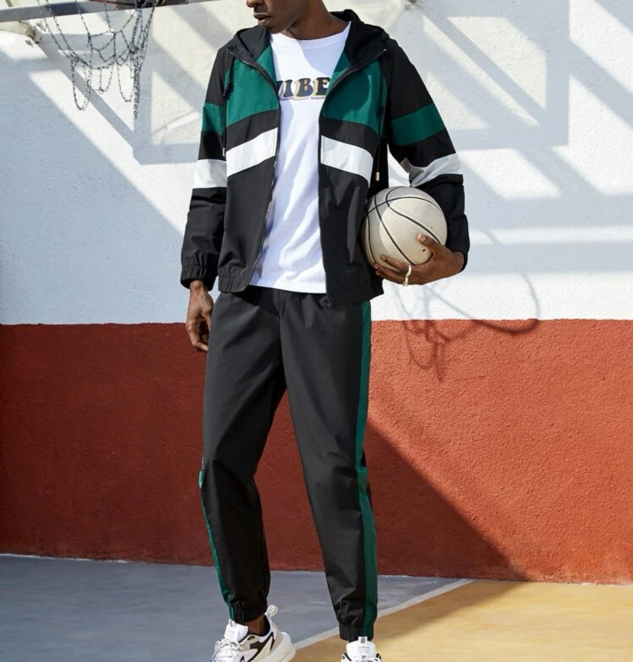 Men colorblock drawstring hooded sports set