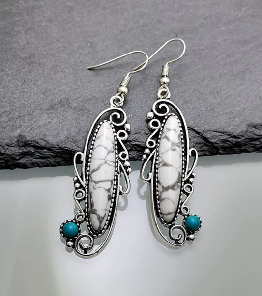 Pretty turquoise decors angle earrings