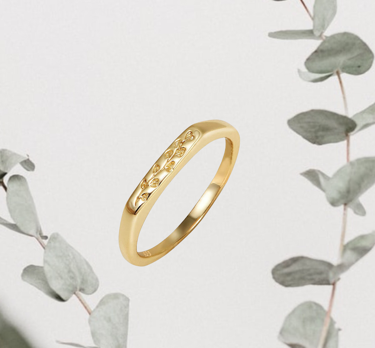 Yellew Gold-Eucalyptus Signet Ring