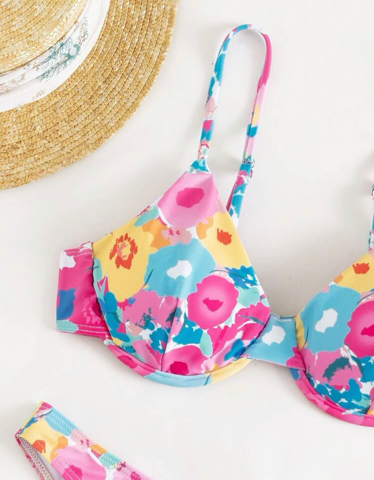 Random floral print underwire bikini swimsuit