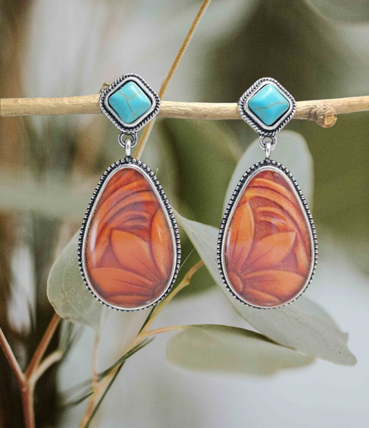 Water drop decor earrings