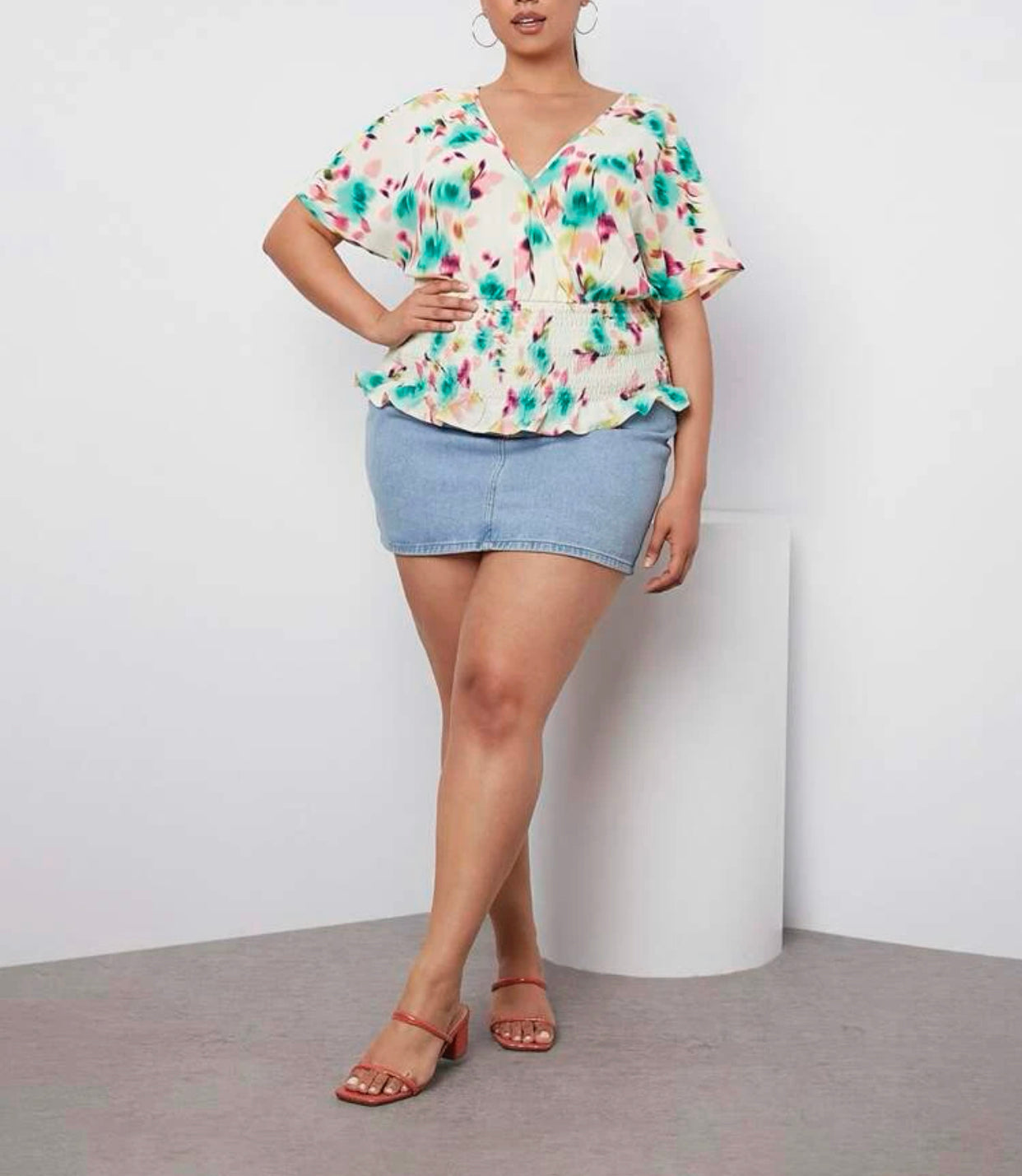Curve and plus allover print overlap collar dolman sleeve shirred ruffle hem blouse
