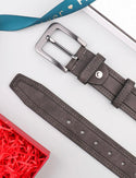 Men’s square buckle belt with punch tool