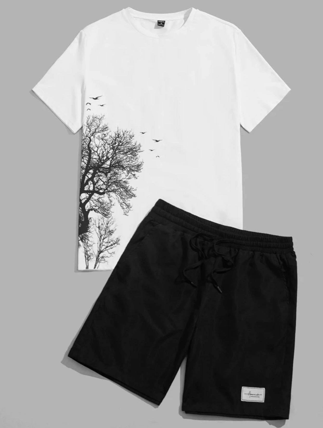 Men’s tree & bird print tee & drawstring waist shorts