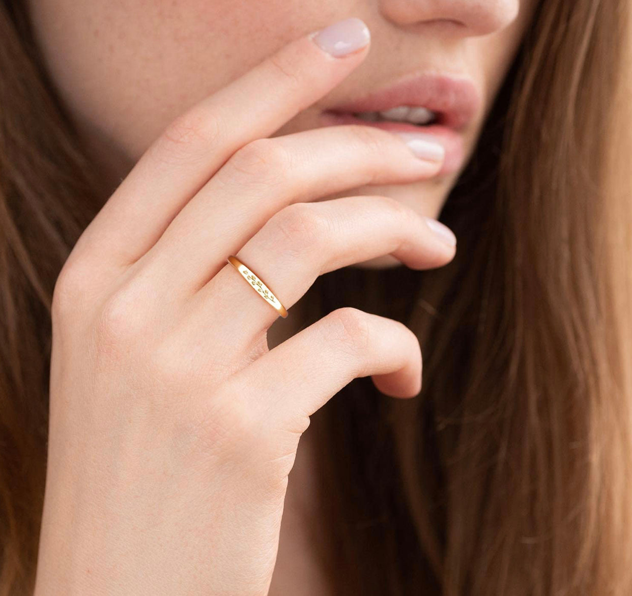 Yellew Gold-Eucalyptus Signet Ring