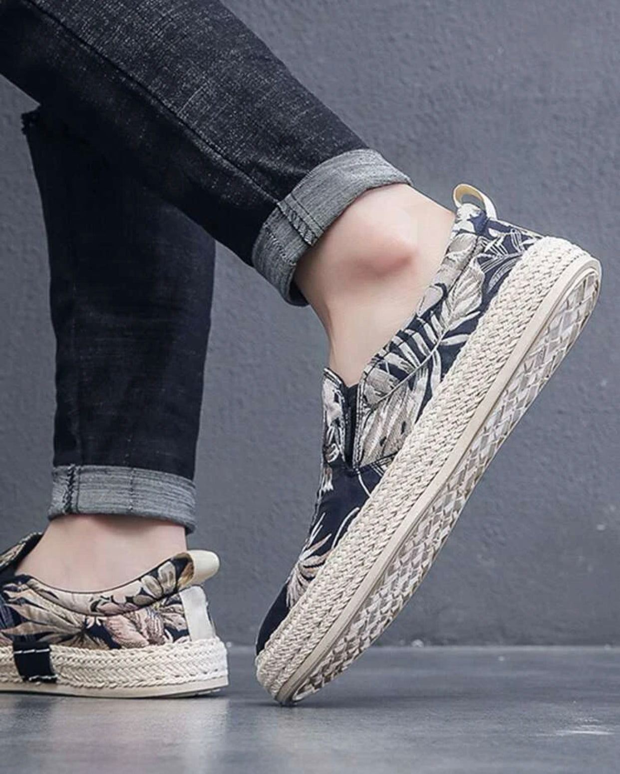 Men’s floral pattern slip-on espadrille loafers