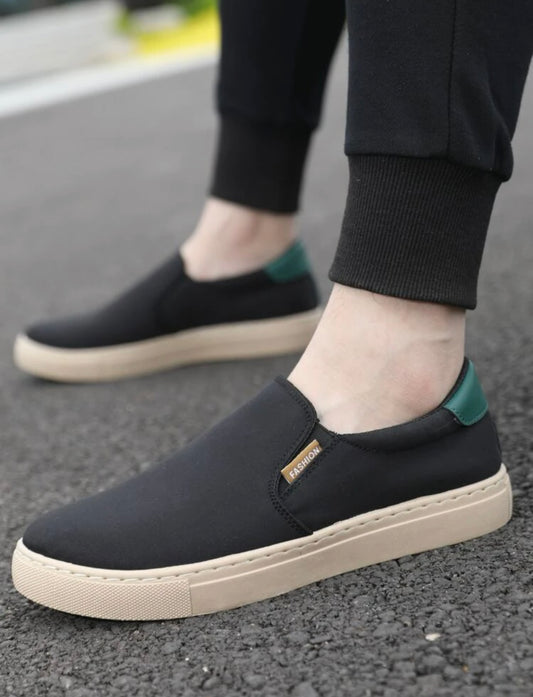 Men’s letter patch decor slip on shoes