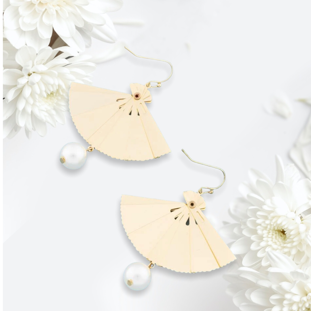 Faux pearl & folding fan dangle earrings