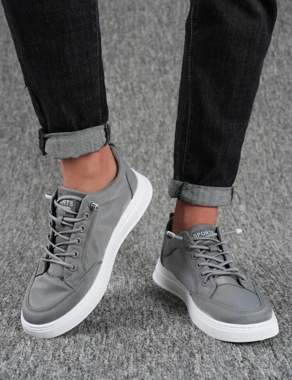 Men’s letter embroidered lace-up front skate shoes