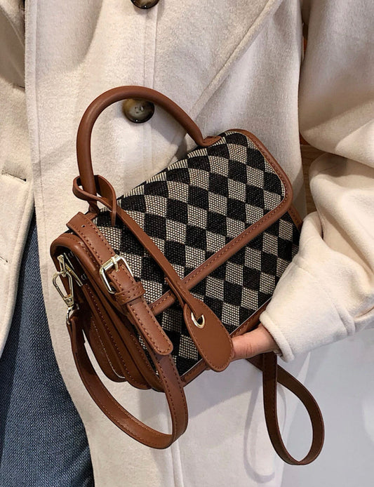 Contrast binding geometric graphic flap square bag