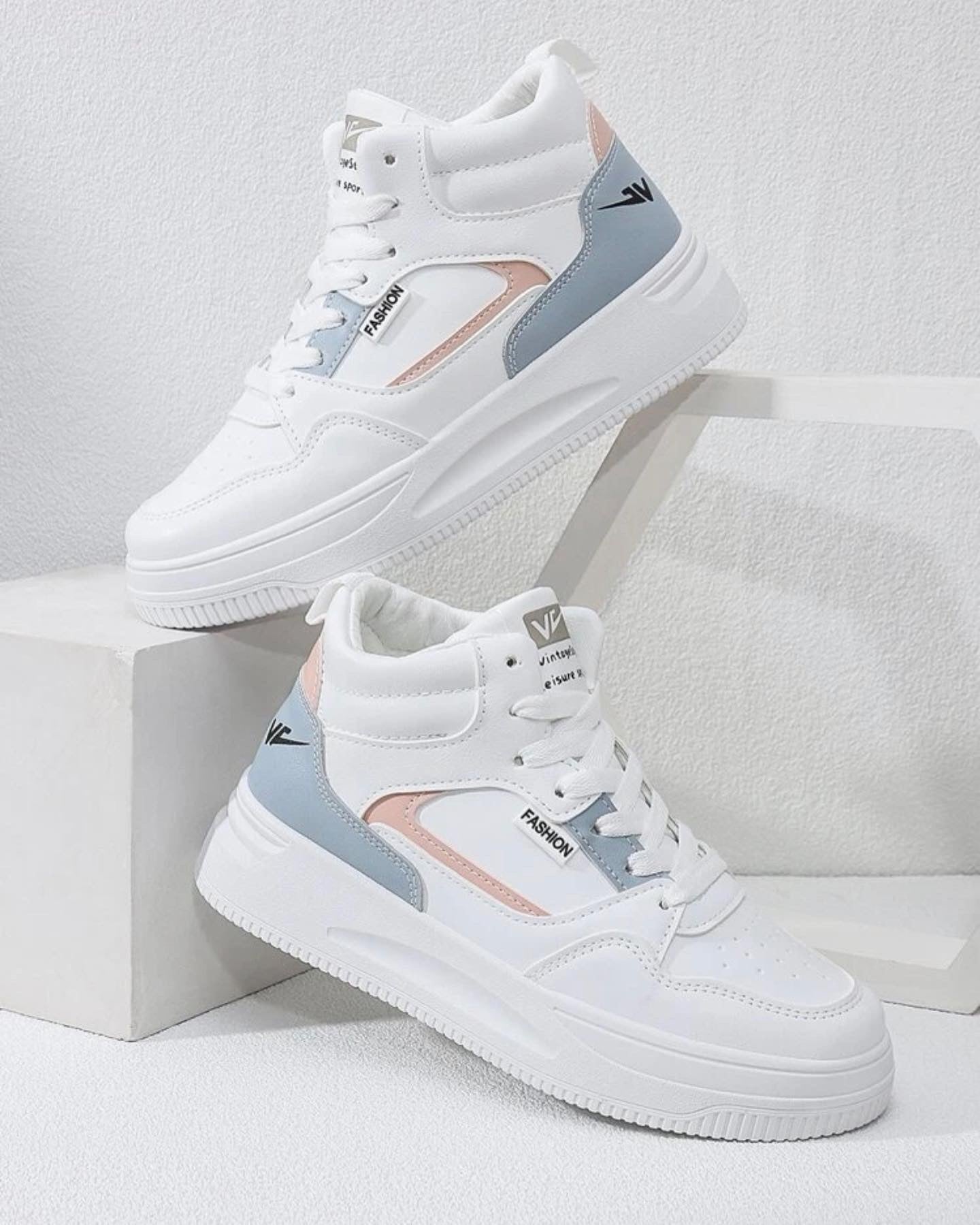 Colorblock lace-up front skate shoes