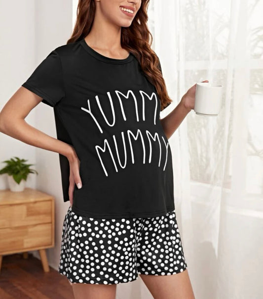 Maternity Letter Graphic Tee & Adjustable Waist Shorts Loungewear Set