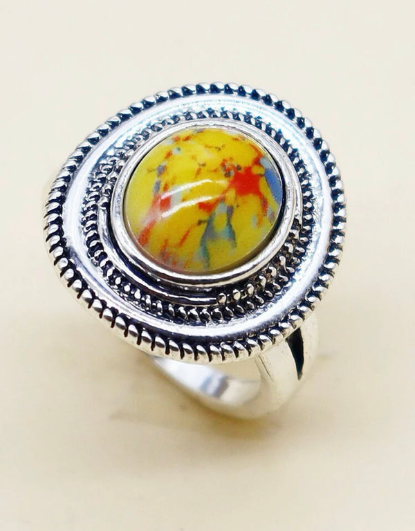 Multicolor round decor ring. Size 9.