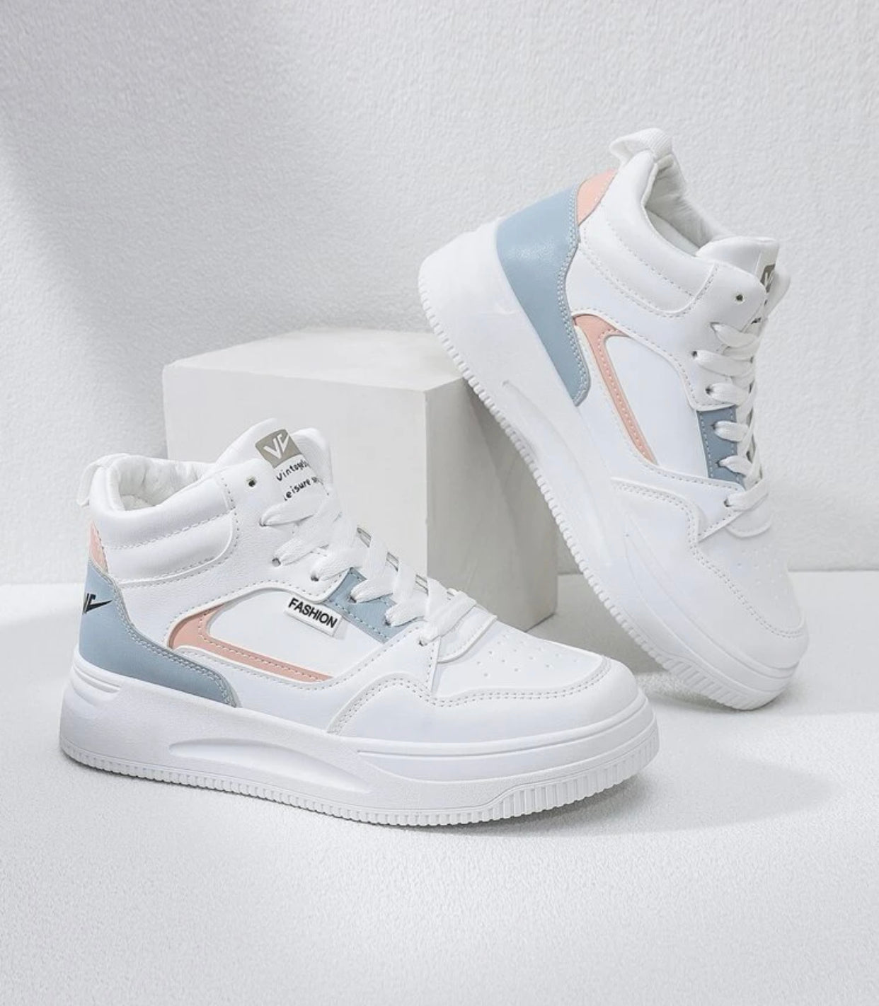 Colorblock lace-up front skate shoes