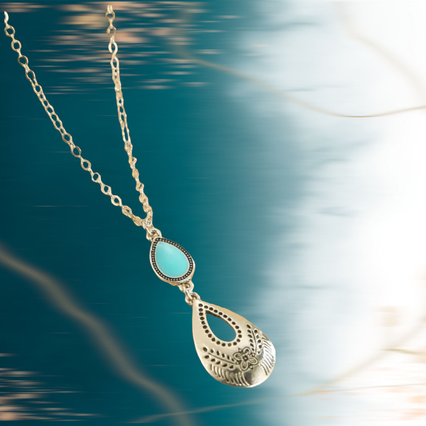 Flower textured water-drop charm necklace