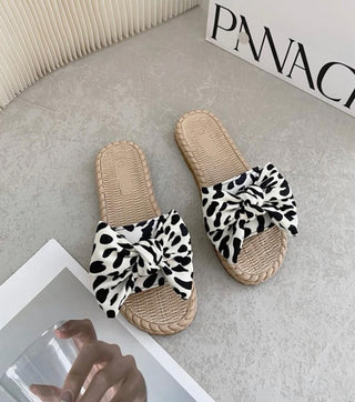 Black & white bow decor slide sandals
