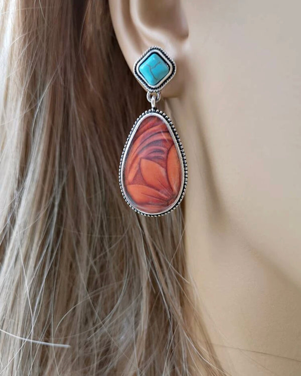 Water drop decor earrings