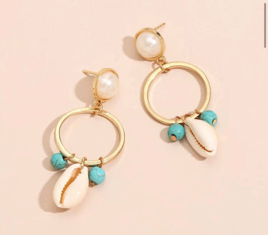 Shell decor drop earrings