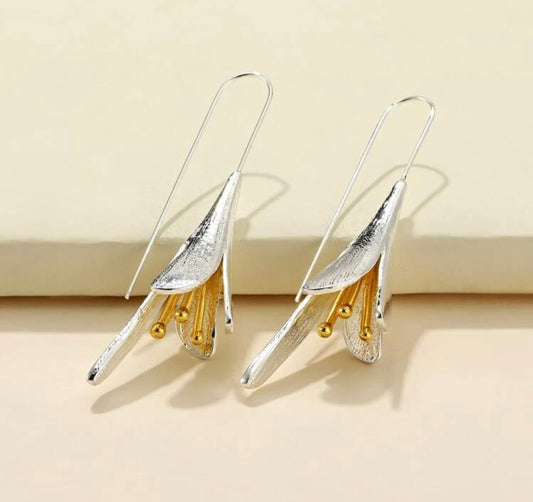 Floral inspired dangle earrings - Christina’s unique boutique LLC