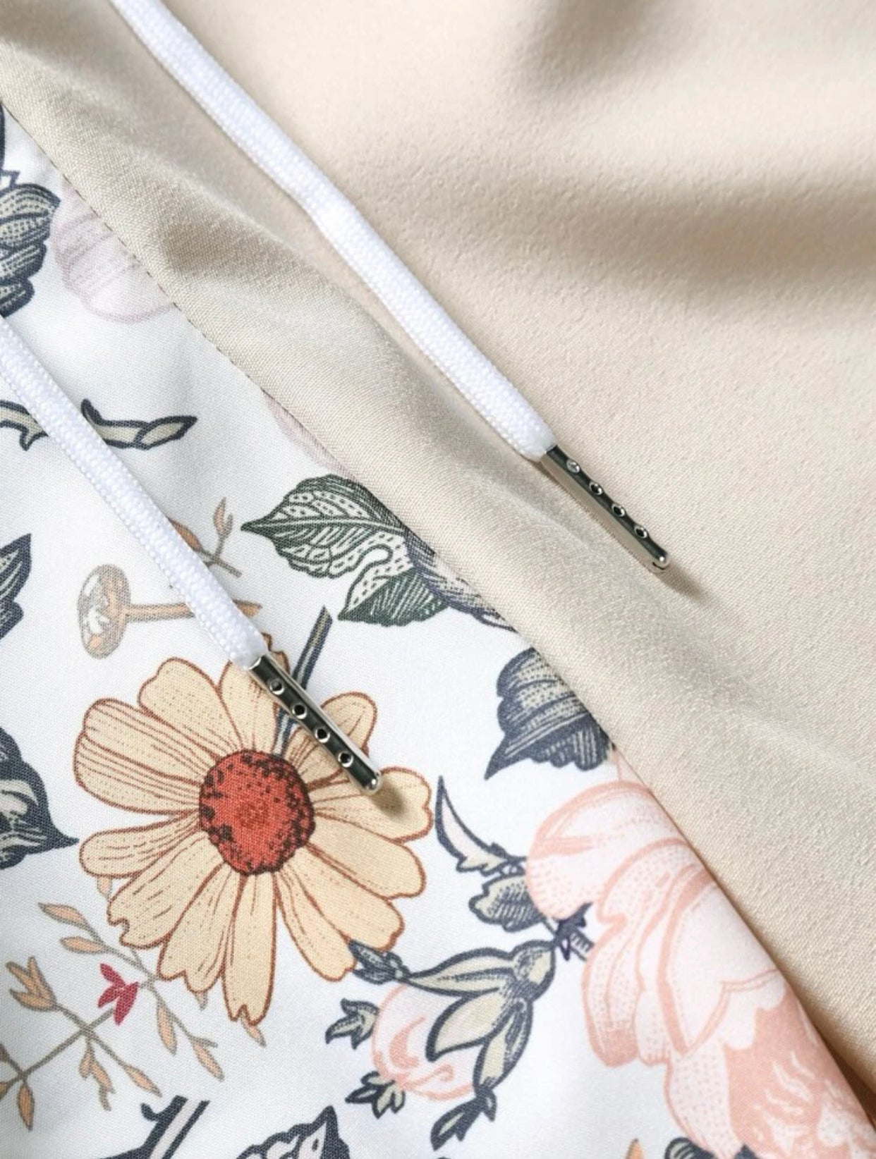 Men’s random color block & floral print shorts