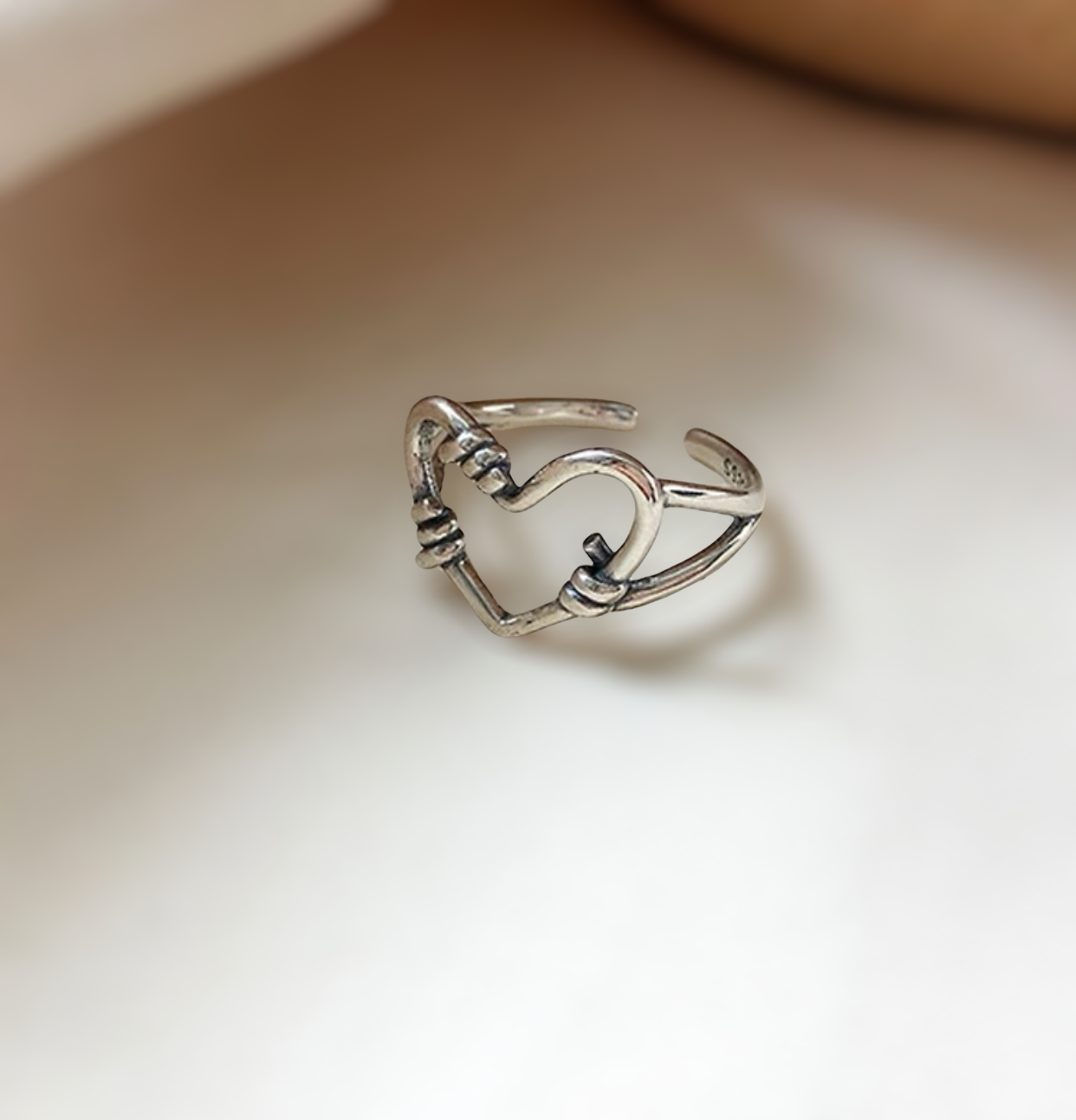 Hear decor ring. Adjustable in size.