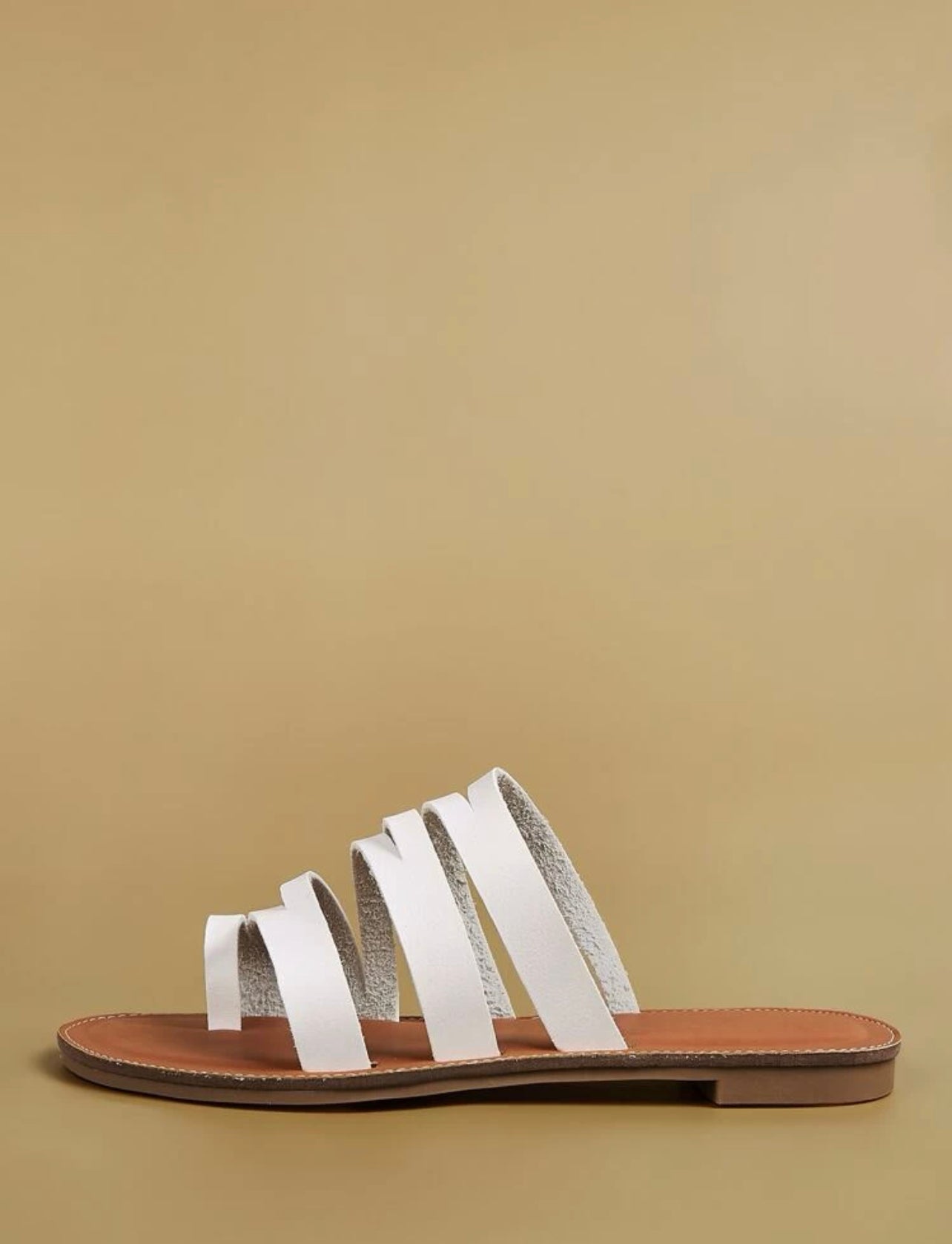 Buckle Decor Chunky Heeled Slingback Sandals