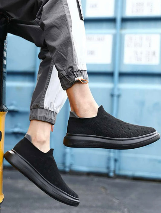 Men Minimalist Slip-On Shoes