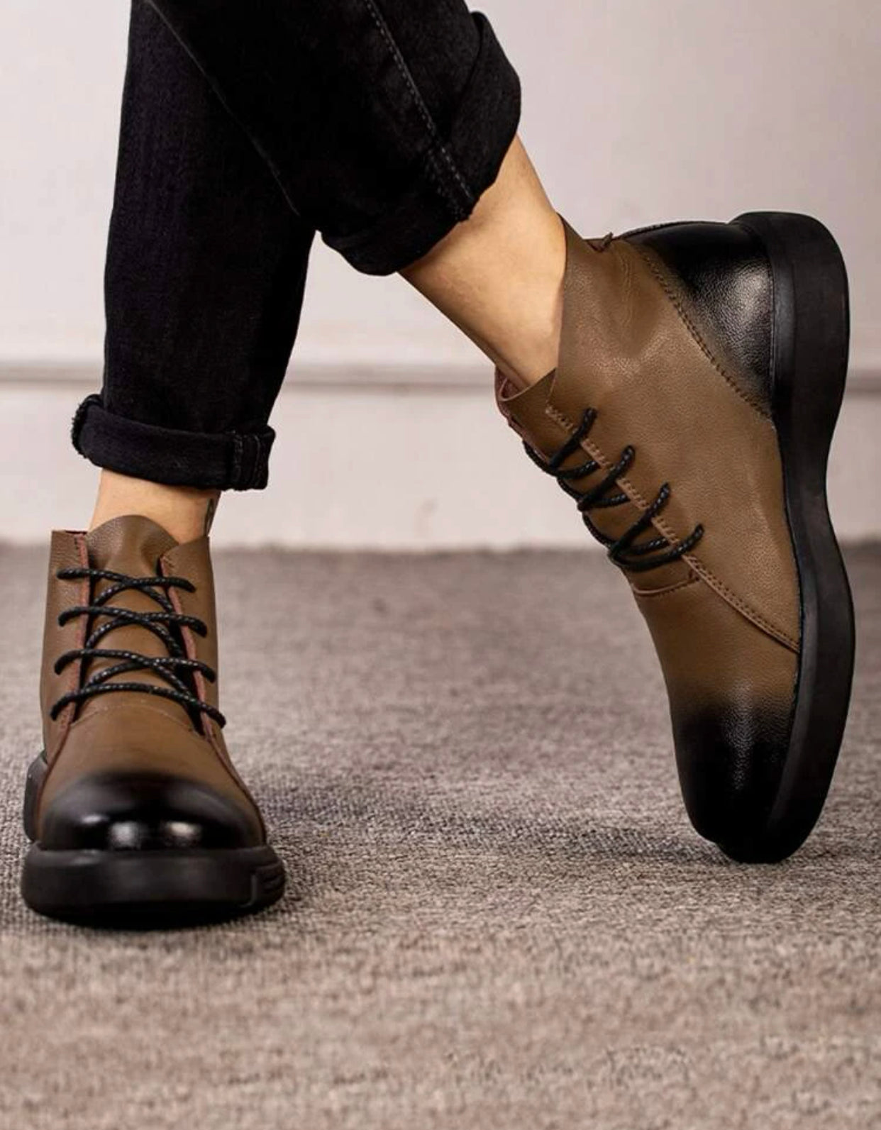 Men two tone lace-up front combat boots