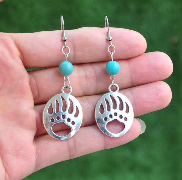 Beautiful bear claw inspired dangle earrings