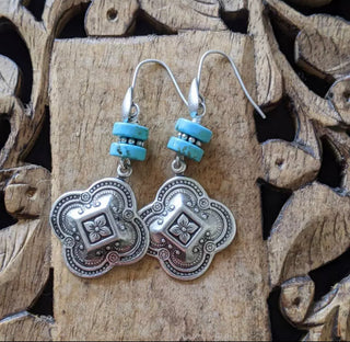 Bohemia Turquoise Beads Flower Metal Earrings Ethnic Jewelry Antique Silver Color Carved Drop Dangle Earrings For Women