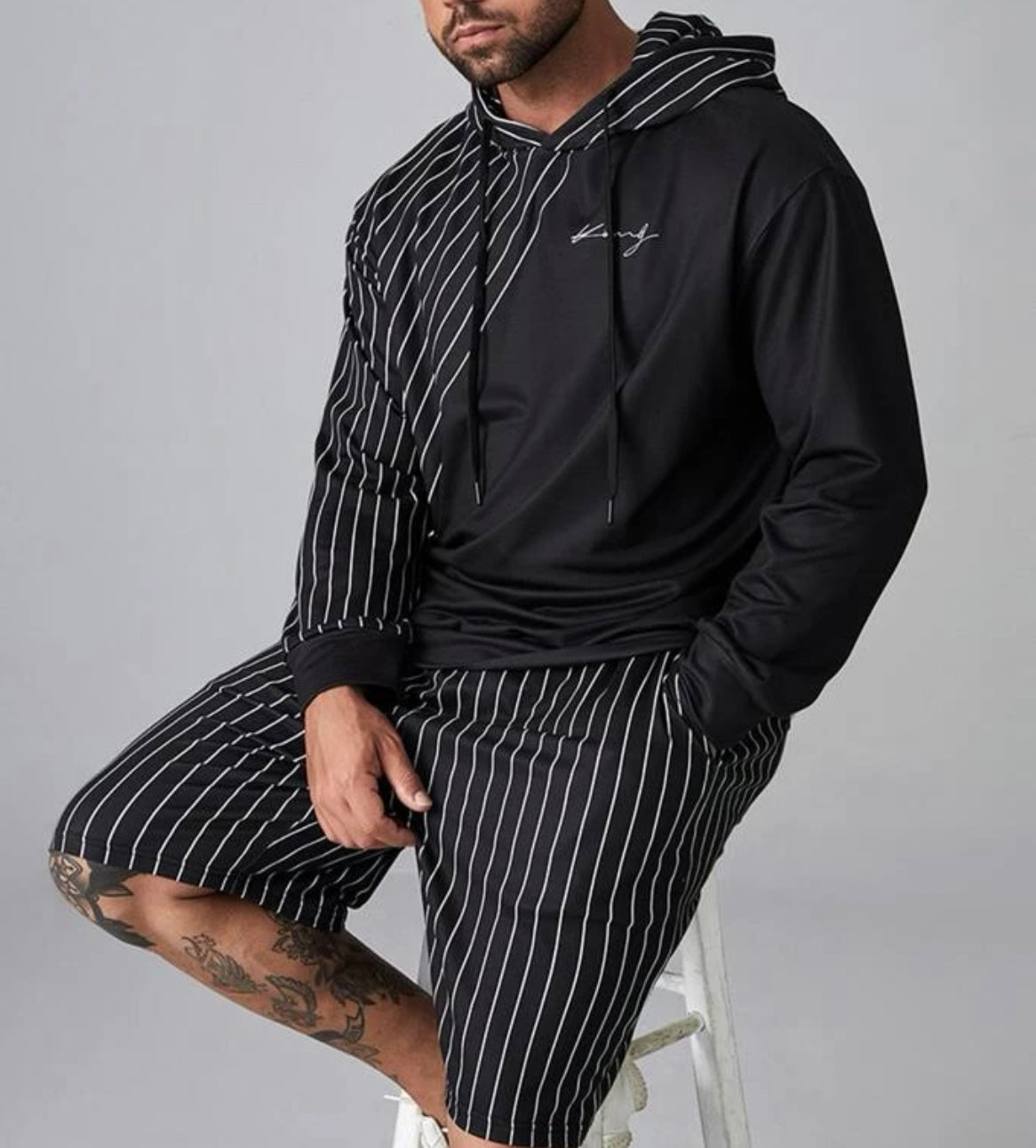 Extended sizes men letter graphic striped panel drawstring hoodie & shorts set