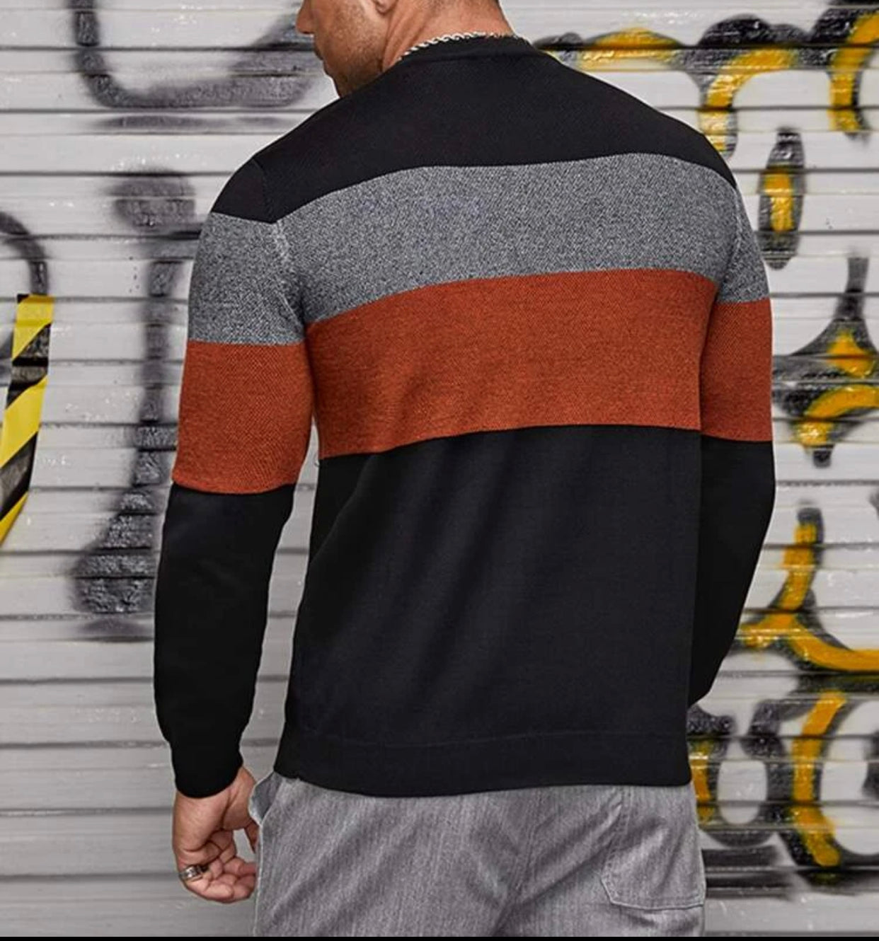 Men’s extended size round neck color block sweater
